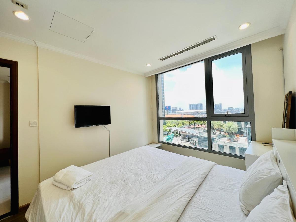 Homes By Christine - Vinhomes Central Park Ho Chi Minh-staden Exteriör bild