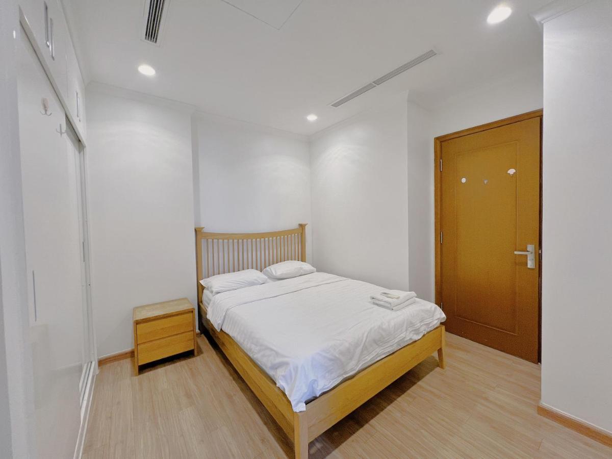 Homes By Christine - Vinhomes Central Park Ho Chi Minh-staden Exteriör bild