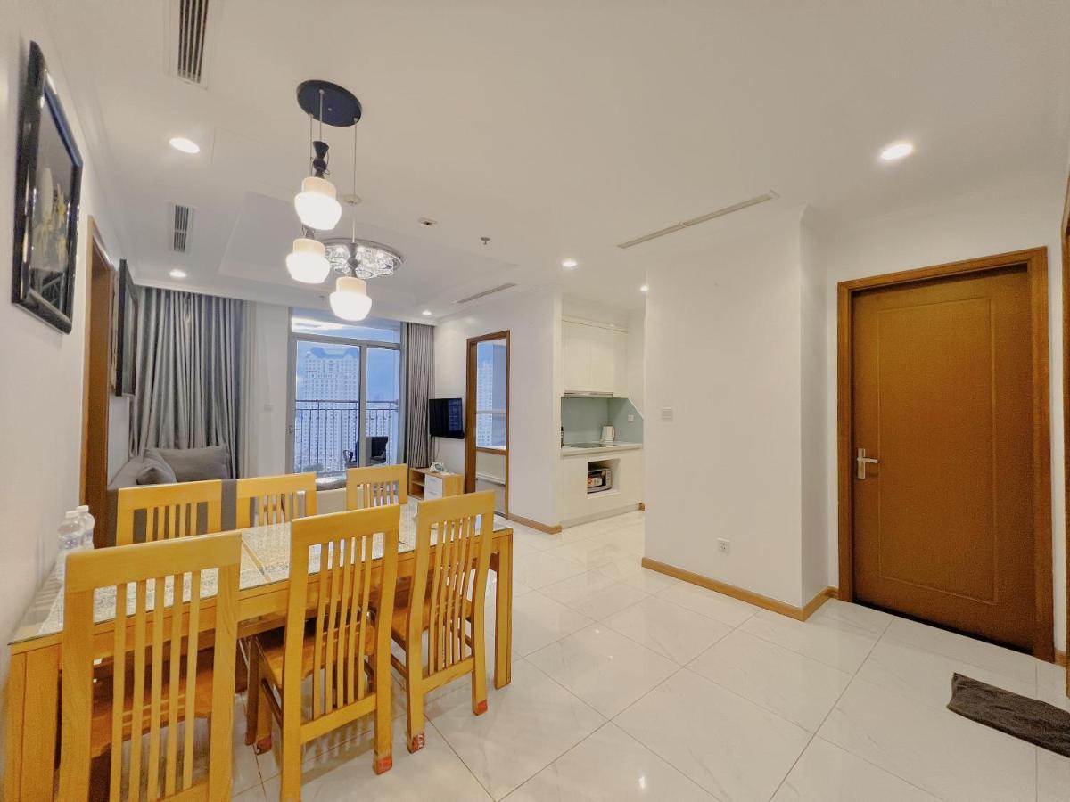 Homes By Christine - Vinhomes Central Park Ho Chi Minh-staden Exteriör bild