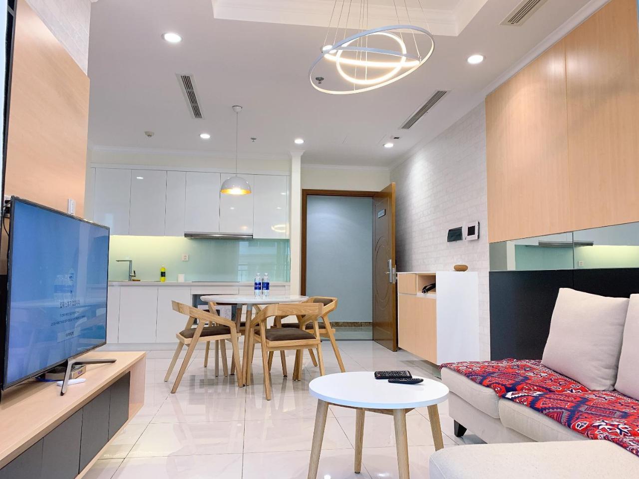 Homes By Christine - Vinhomes Central Park Ho Chi Minh-staden Exteriör bild