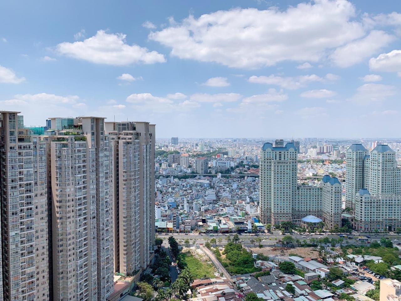 Homes By Christine - Vinhomes Central Park Ho Chi Minh-staden Exteriör bild