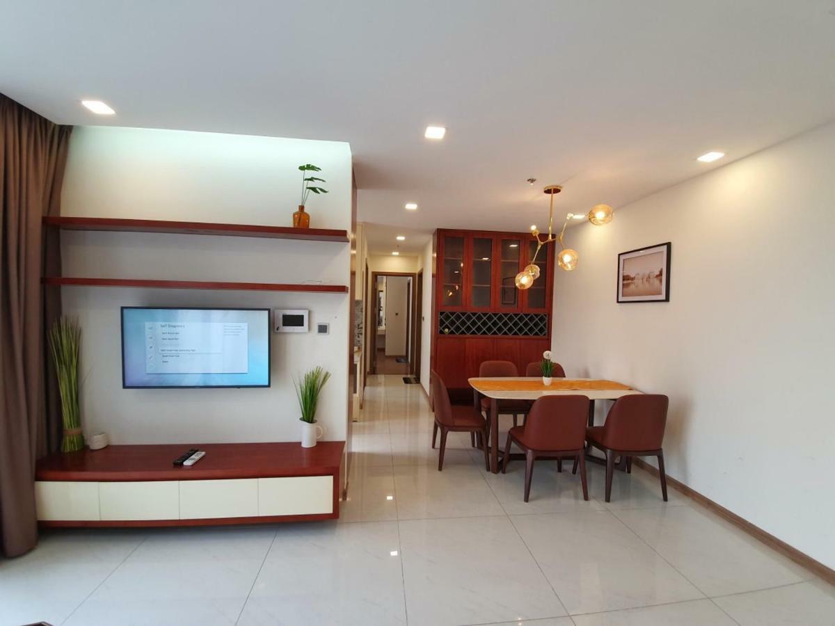 Homes By Christine - Vinhomes Central Park Ho Chi Minh-staden Exteriör bild