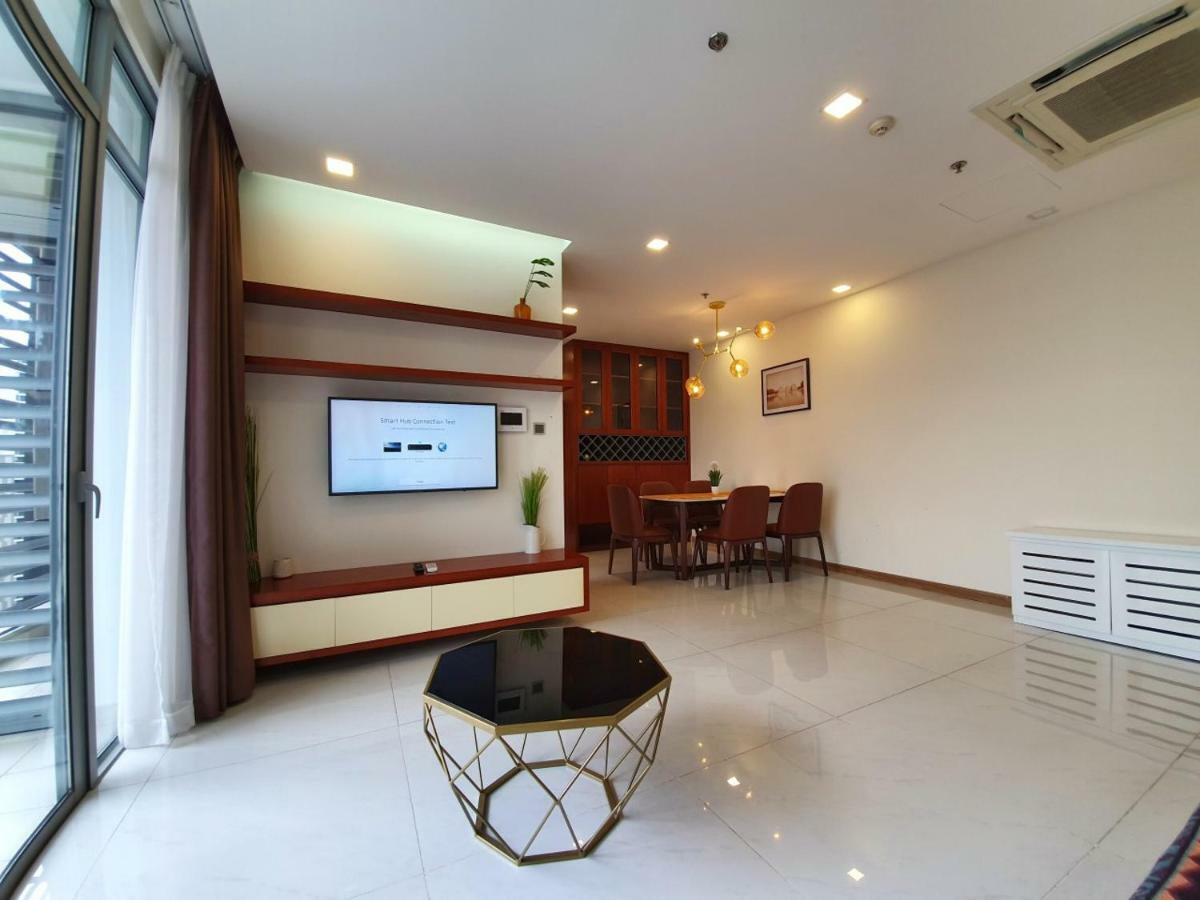 Homes By Christine - Vinhomes Central Park Ho Chi Minh-staden Exteriör bild
