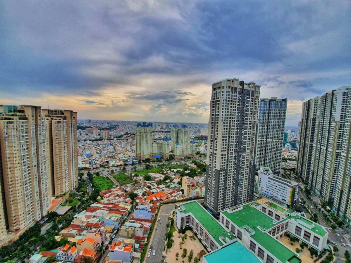 Homes By Christine - Vinhomes Central Park Ho Chi Minh-staden Exteriör bild
