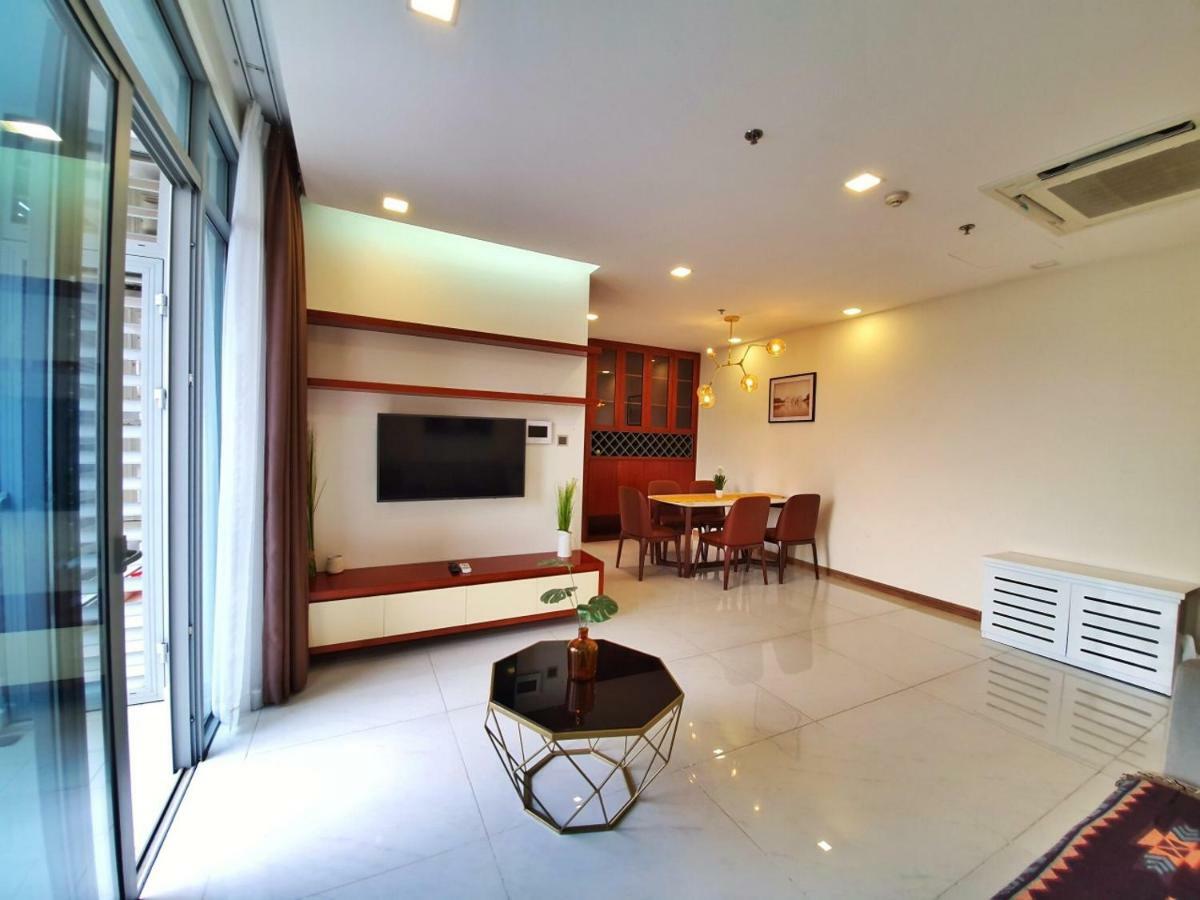 Homes By Christine - Vinhomes Central Park Ho Chi Minh-staden Exteriör bild