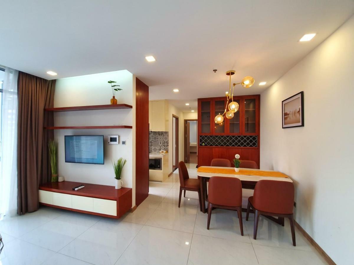 Homes By Christine - Vinhomes Central Park Ho Chi Minh-staden Exteriör bild